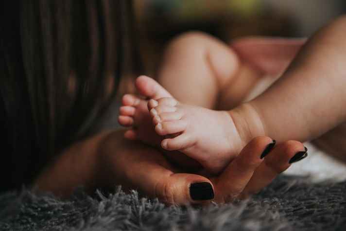 नवजात शिशु की देखभाल कैसे करें