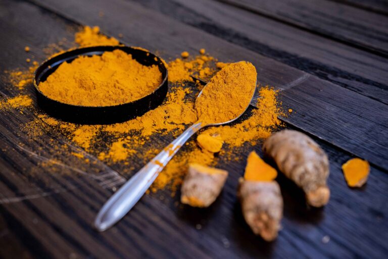 हल्दी खाने के फायदे – Benefits of Eating Turmeric in Hindi